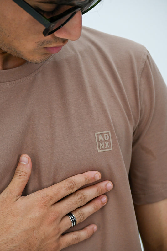 FINE STRETCHABLE T-SHIRT-BROWN